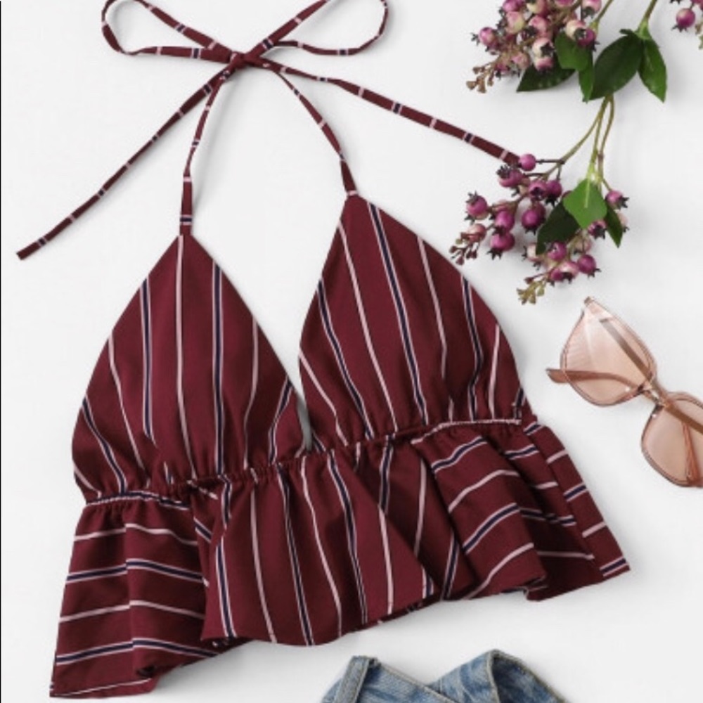 ❗️1 left ❗️Striped Halter Crop Top